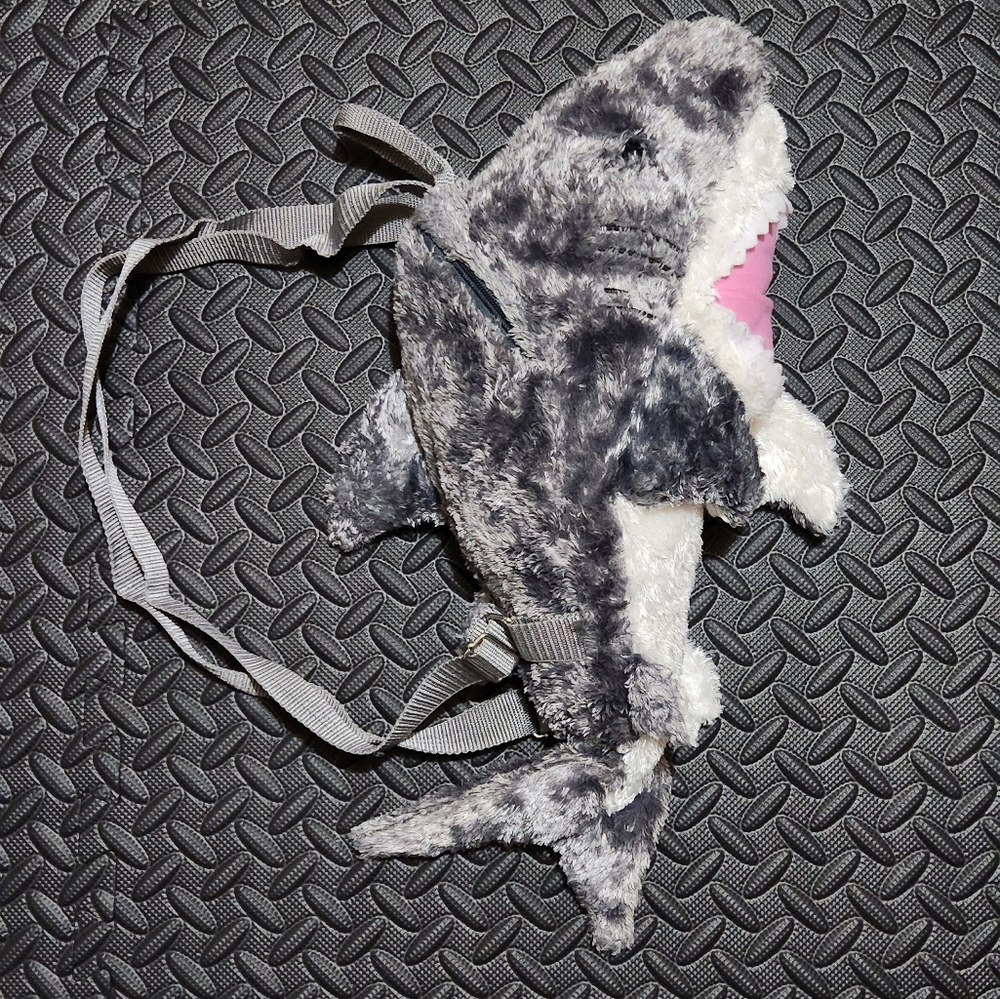 90s Vintage Shark Plush Backpack - Picture 4 of 5